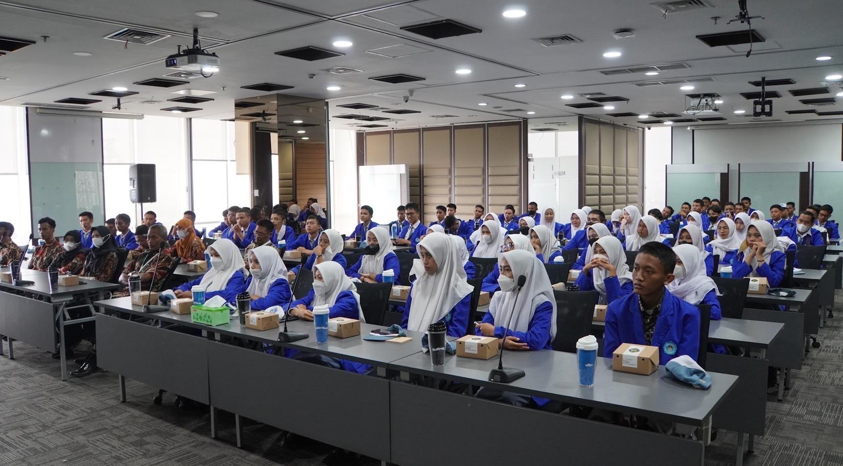 Menjembatani Dunia Pendidikan Dan Industri: WIKA Realty Berbagi Pengalaman Dengan SMKN 2 Yogyakarta